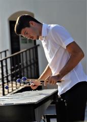 ON na vibrafonu je klekljal glasbene niti Matic Tevž f JM   IMG_8484 (3)